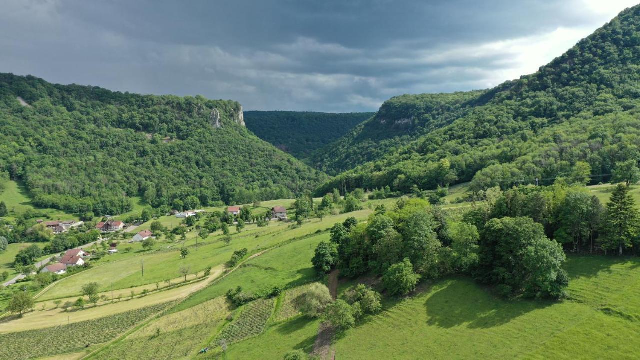 Domaine De Bellevue Gite Du Mont Poupet Marnoz Εξωτερικό φωτογραφία